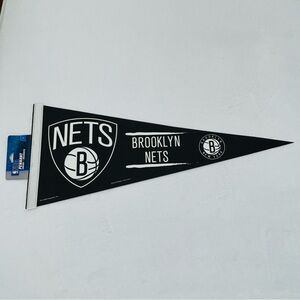 Brooklyn Nets NBA Basketball WinCraft Classic Felt Pennant Banner Flag 30”x12”